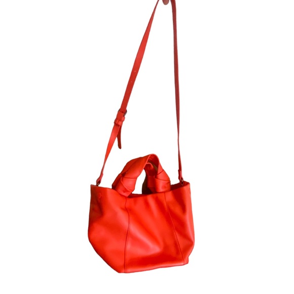 Zara Faux Leather Red-Orange Bucket Bag Purse - Picture 2 of 9